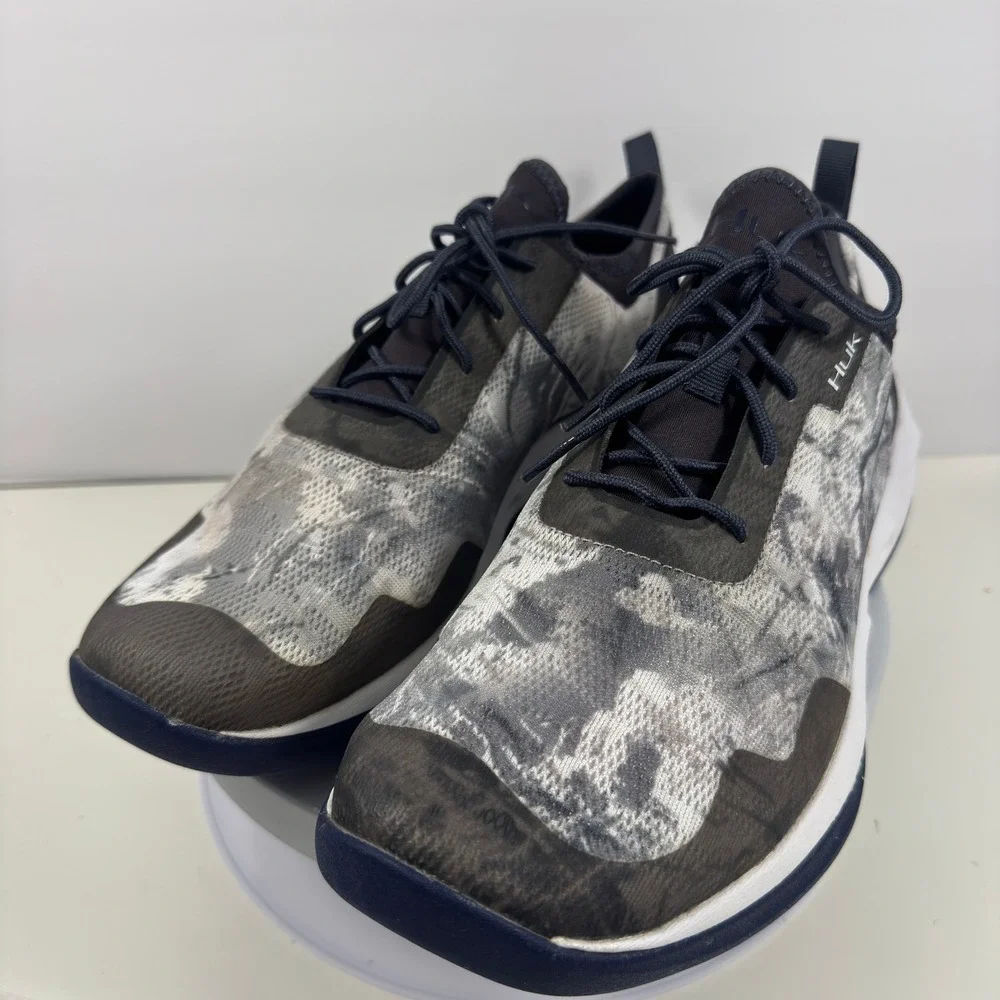 Huk Men Sneakers Lightweight Fishing Water Shoes Camo Black White US 11